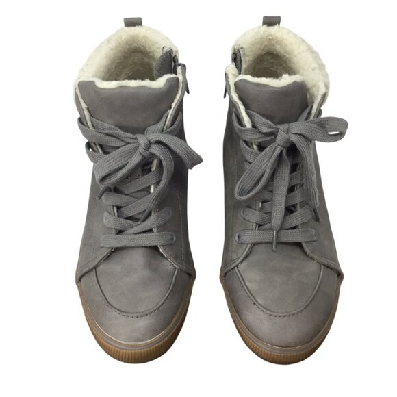 Cat & Jack Barnett Sherpa Lined Boy's Boots Sneakers Gray Sz 5 Side Zip High Top - Picture 3 of 10